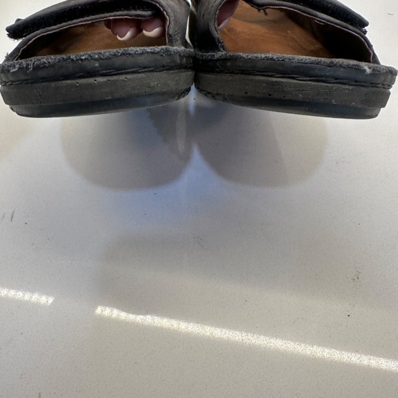 Naot Women's Karenna Flat new buck leather dark taupe women’s. Sz EU 37 US 7 - Picture 5 of 10